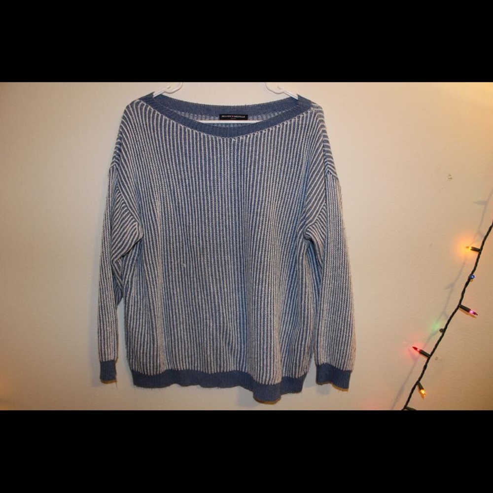 Brandy sweater light material